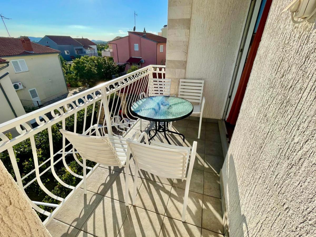 Apartments Sime Šibenik Exterior foto